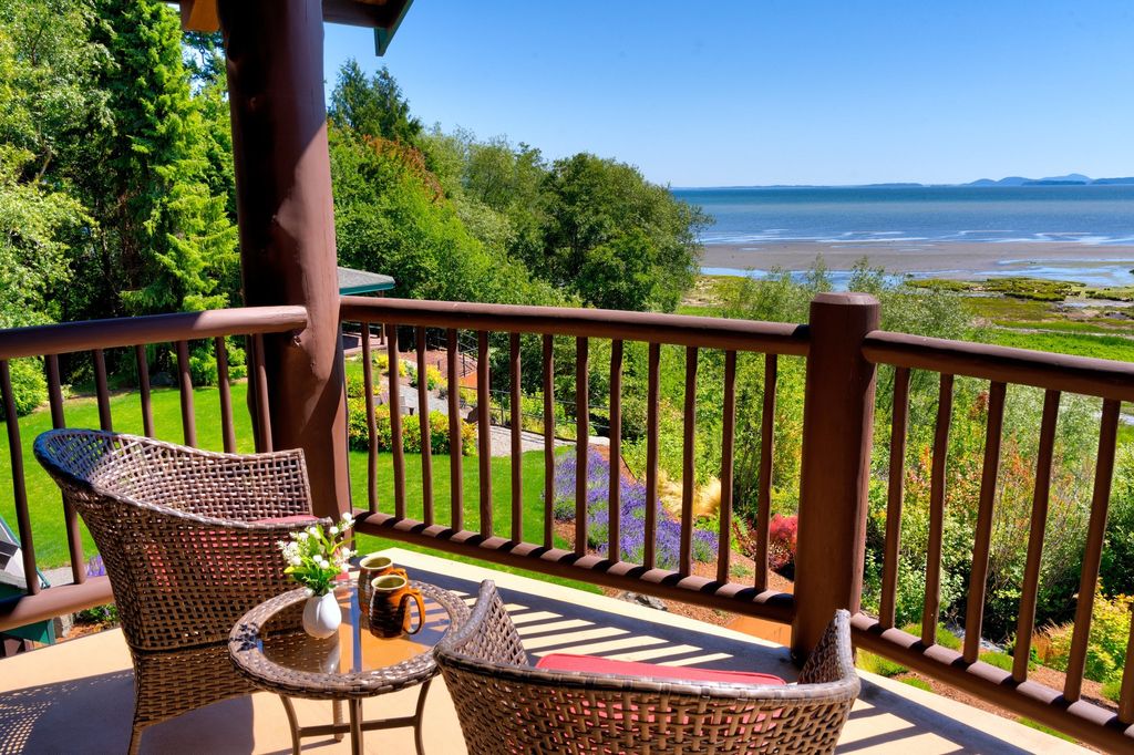 $2.88 Million Home in Washington's San Juan Islands Showcases Artisanal Elegance and Captivating Views