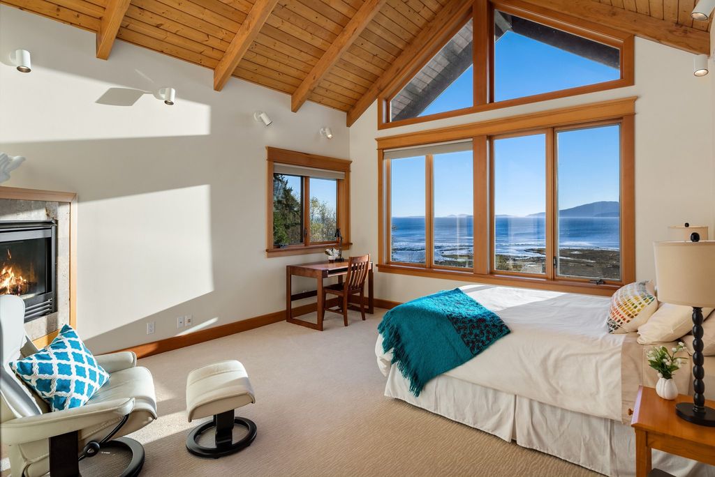 $2.88 Million Home in Washington's San Juan Islands Showcases Artisanal Elegance and Captivating Views