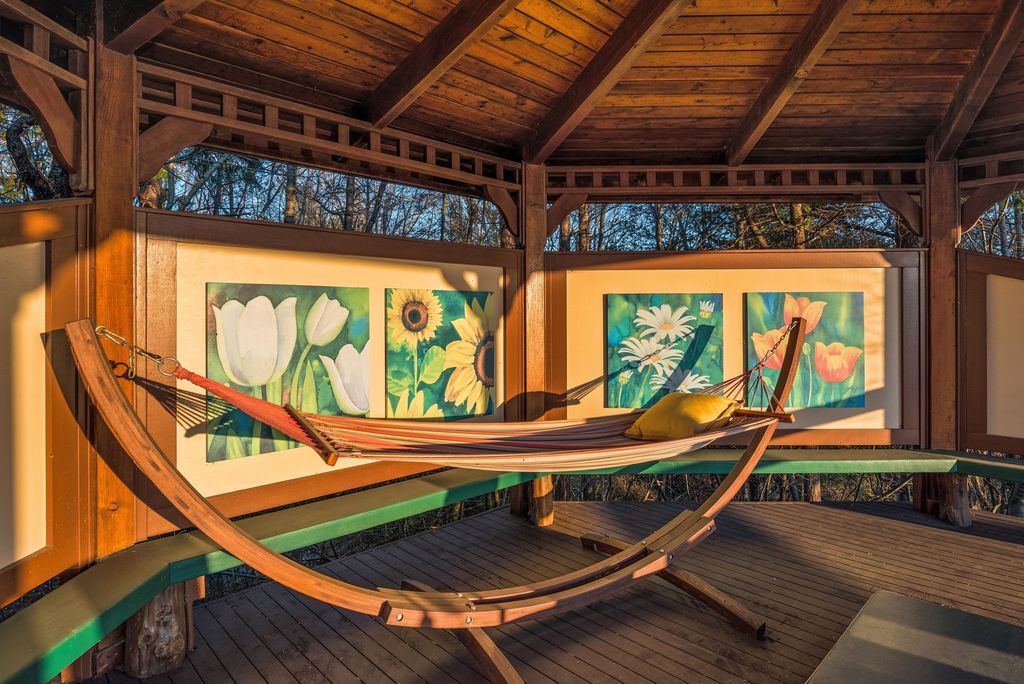$2.88 Million Home in Washington's San Juan Islands Showcases Artisanal Elegance and Captivating Views