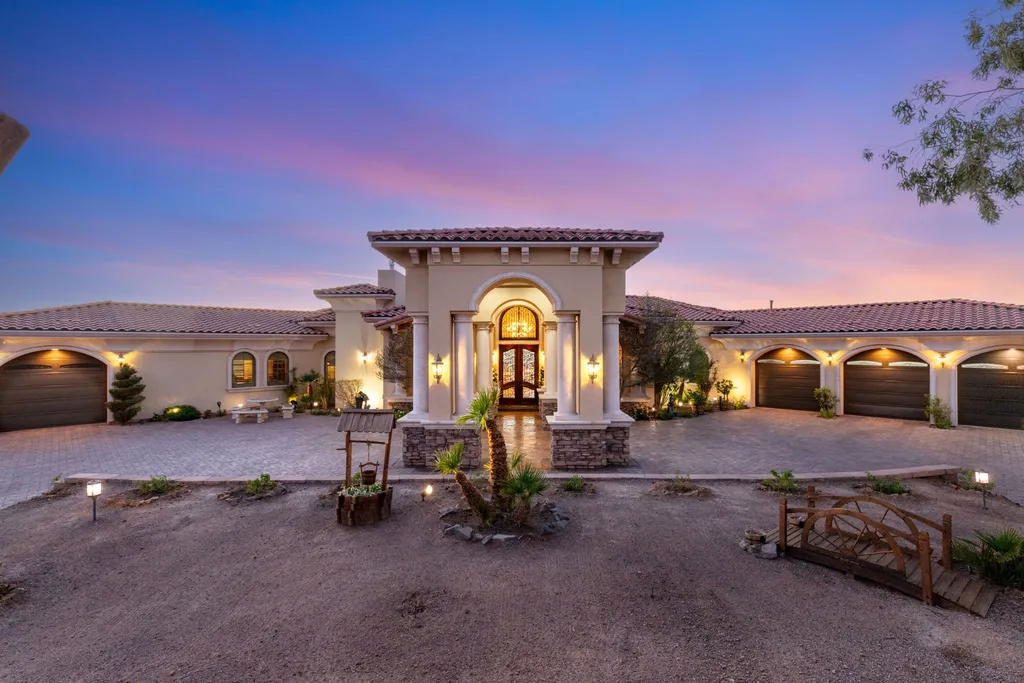 232 Valare Street Home in Henderson, Nevada. Discover the epitome of luxury living in this custom-built split-level home in Las Vegas. With stunning city views, lavish amenities, and meticulous attention to detail, this residence offers the ultimate in upscale living. From the private gated entrance to the infinity pool and spa overlooking the city, this Las Vegas dream home redefines luxury living.