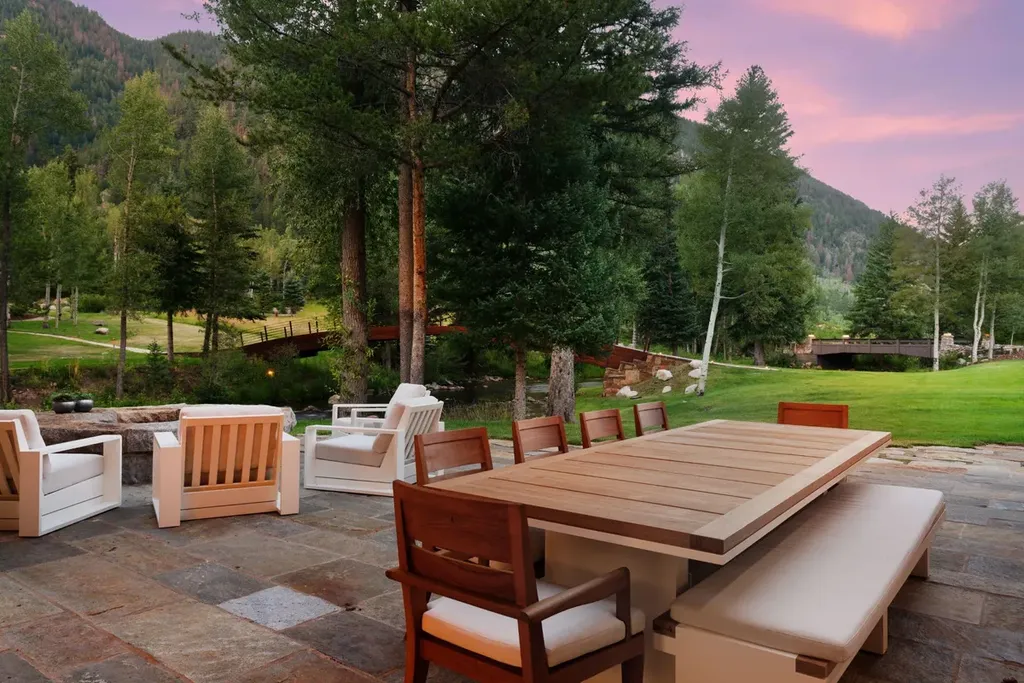 41 Popcorn Lane Home in Aspen, Colorado. Discover a truly remarkable property nestled in the heart of Aspen, where the Roaring Fork River flows just steps from your door. This unique estate, comprised of 41 Popcorn Lane and 100 Difficult Lane, offers an unbeatable combination of location, luxurious living, and stunning natural beauty.
