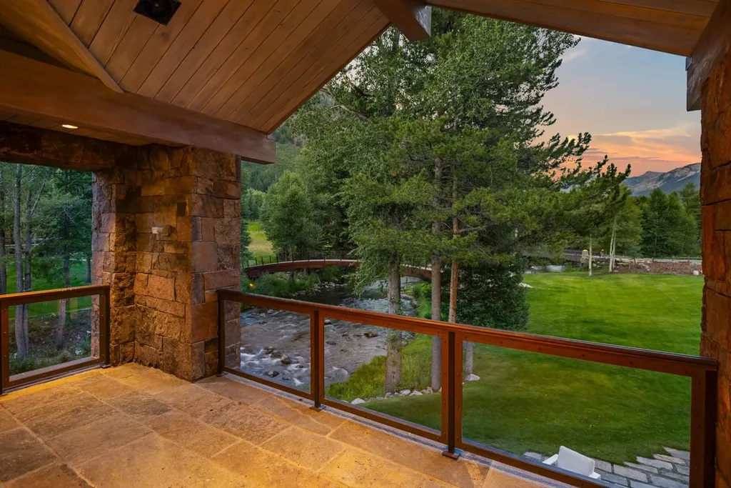 41 Popcorn Lane Home in Aspen, Colorado. Discover a truly remarkable property nestled in the heart of Aspen, where the Roaring Fork River flows just steps from your door. This unique estate, comprised of 41 Popcorn Lane and 100 Difficult Lane, offers an unbeatable combination of location, luxurious living, and stunning natural beauty.