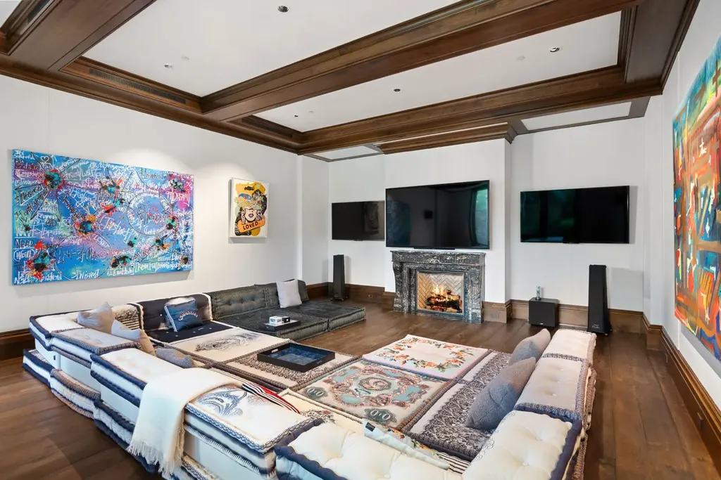 41 Popcorn Lane Home in Aspen, Colorado. Discover a truly remarkable property nestled in the heart of Aspen, where the Roaring Fork River flows just steps from your door. This unique estate, comprised of 41 Popcorn Lane and 100 Difficult Lane, offers an unbeatable combination of location, luxurious living, and stunning natural beauty.