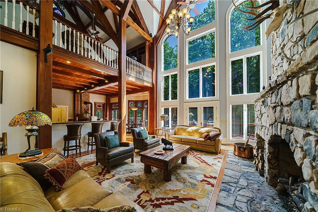 5712 Summit Road Home in Purlear North Carolina 5