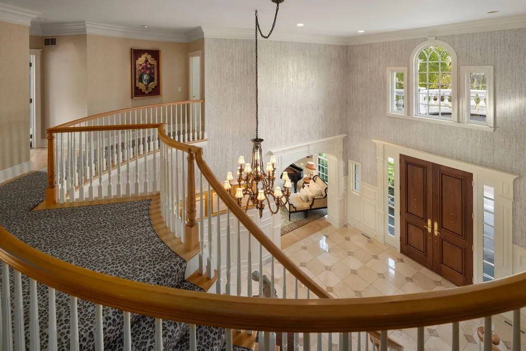5805 Mait Lane Home in Edina, Minnesota. This stunning Rolling Green home, designed by Steiner & Koppelman and tastefully remodeled by TEA2 Design, offers high ceilings, meticulous attention to detail, and breathtaking south-facing views.