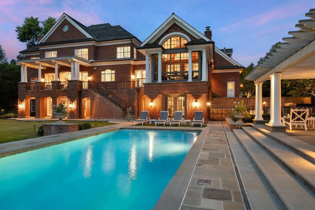 5805 Mait Lane Home in Edina, Minnesota. This stunning Rolling Green home, designed by Steiner & Koppelman and tastefully remodeled by TEA2 Design, offers high ceilings, meticulous attention to detail, and breathtaking south-facing views.