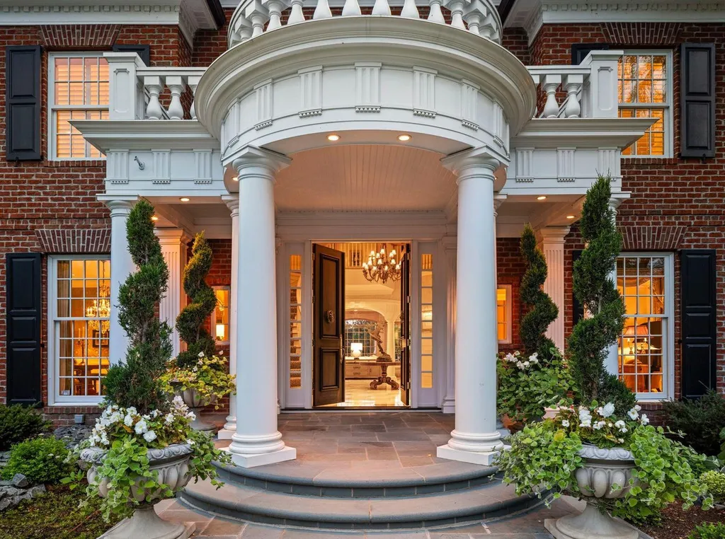5805 Mait Lane Home in Edina, Minnesota. This stunning Rolling Green home, designed by Steiner & Koppelman and tastefully remodeled by TEA2 Design, offers high ceilings, meticulous attention to detail, and breathtaking south-facing views.
