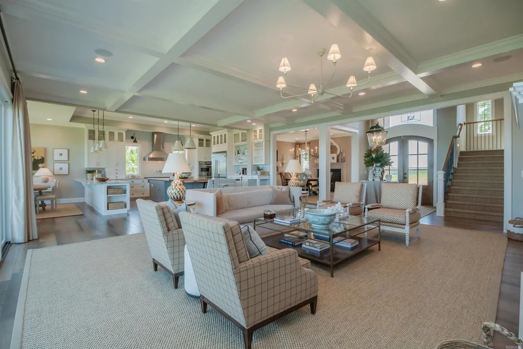 Lakefront Luxury Living: Exquisite Custom Home with Beaver Lake Views in Arkansas Listed at $3,850,000 17 8919 Castleberry Way Home in Rogers, Arkansas. Discover the epitome of luxury living on a sought-after .97-acre lot with breathtaking Beaver Lake views. This custom-built home is a masterpiece, boasting meticulously landscaped grounds and thoughtfully designed spaces for both formal and casual living.