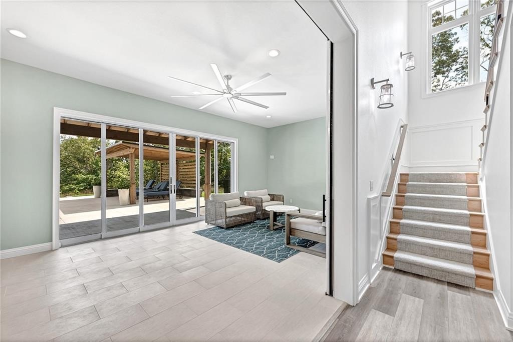 9966 Old Campbell Road Home in Rogers, Arkansas. Prepare to be captivated by this extraordinary 5-bedroom, 6.5-bathroom, 8,321 sqft estate, nestled on 6 acres in Rogers. It includes ownership of TWO slips in a co-owned boat dock, granting exclusive access to pristine Beaver Lake.
