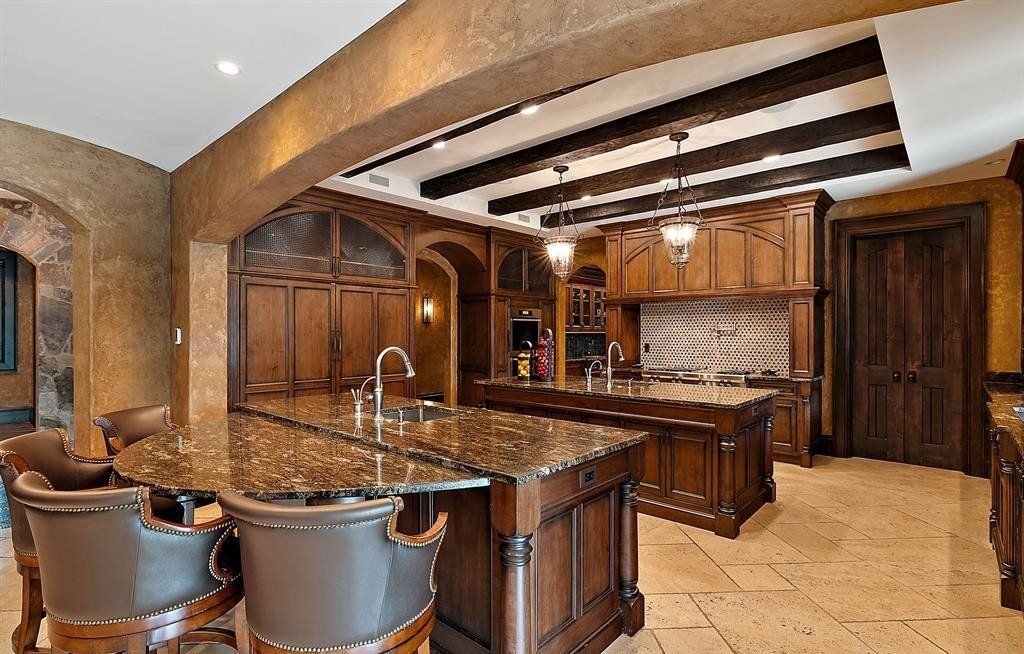 An Entertainment Oasis in Franklin, Michigan: Spectacular Estate on the Market for $6.99 Million