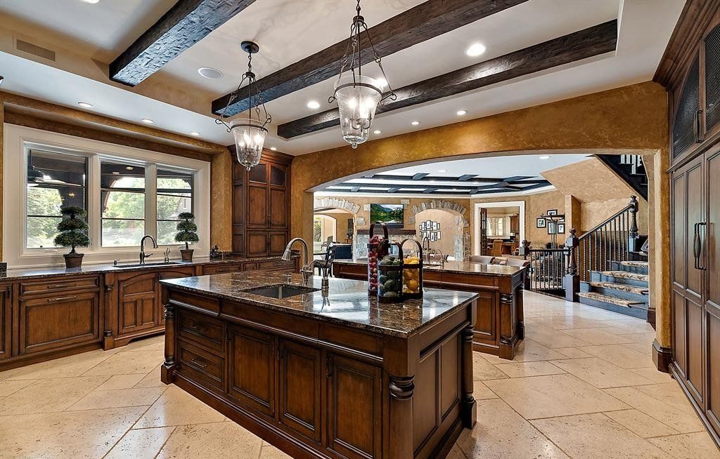 An Entertainment Oasis in Franklin, Michigan: Spectacular Estate on the Market for $6.99 Million