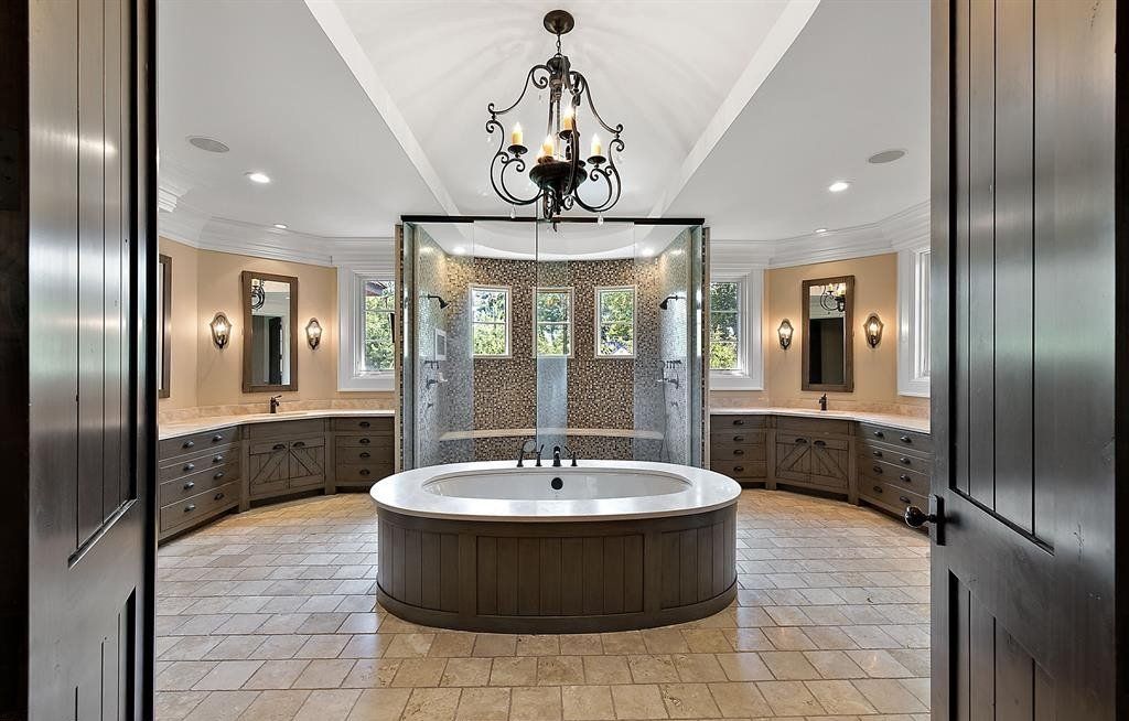 An Entertainment Oasis in Franklin, Michigan: Spectacular Estate on the Market for $6.99 Million