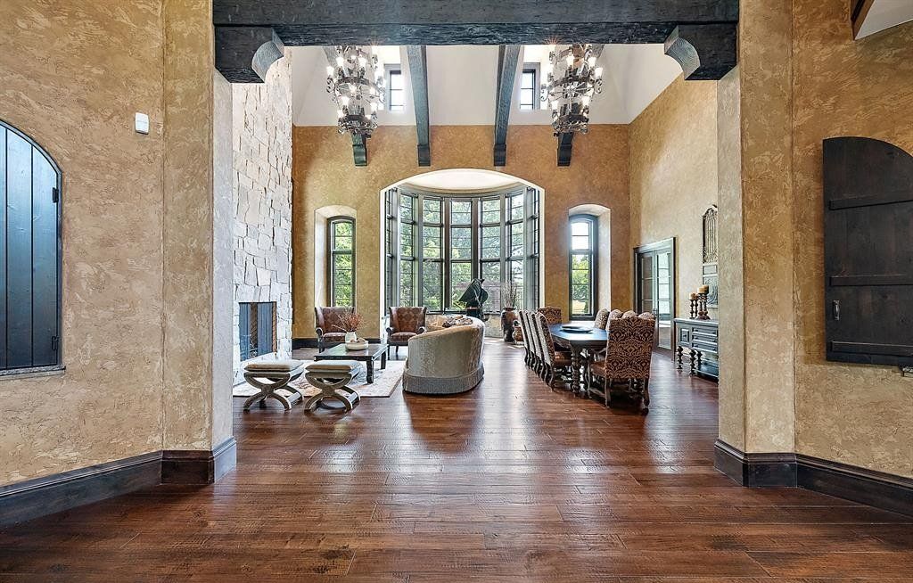 An Entertainment Oasis in Franklin, Michigan: Spectacular Estate on the Market for $6.99 Million