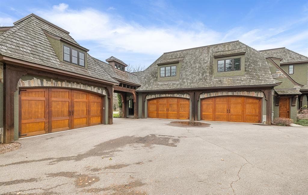An Entertainment Oasis in Franklin, Michigan: Spectacular Estate on the Market for $6.99 Million