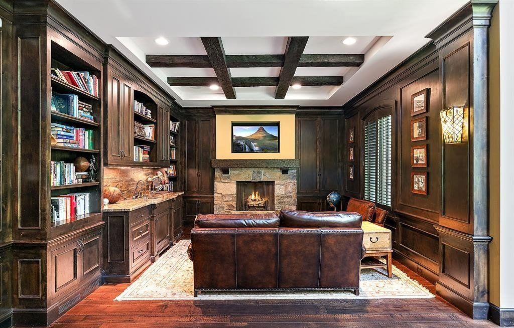 An Entertainment Oasis in Franklin, Michigan: Spectacular Estate on the Market for $6.99 Million