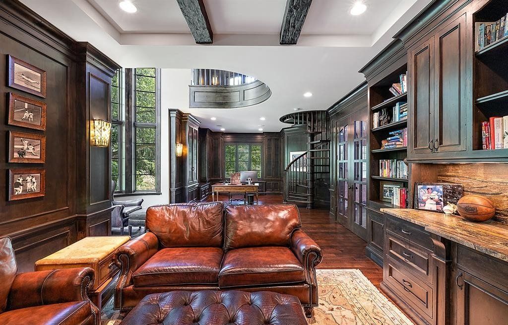 An Entertainment Oasis in Franklin, Michigan: Spectacular Estate on the Market for $6.99 Million