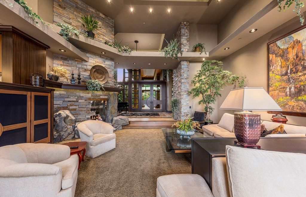 Architectural Marvel: Frank Lloyd Wright-Inspired Masterpiece on 2.2  Manicured Acres in Happy Valley, Oregon, Offered at $5.995 Million