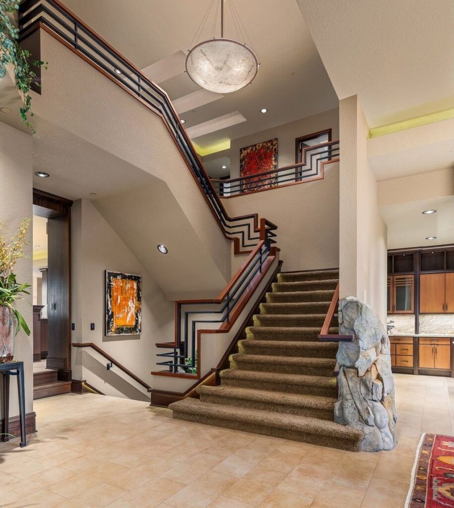 Architectural Marvel: Frank Lloyd Wright-Inspired Masterpiece on 2.2  Manicured Acres in Happy Valley, Oregon, Offered at $5.995 Million