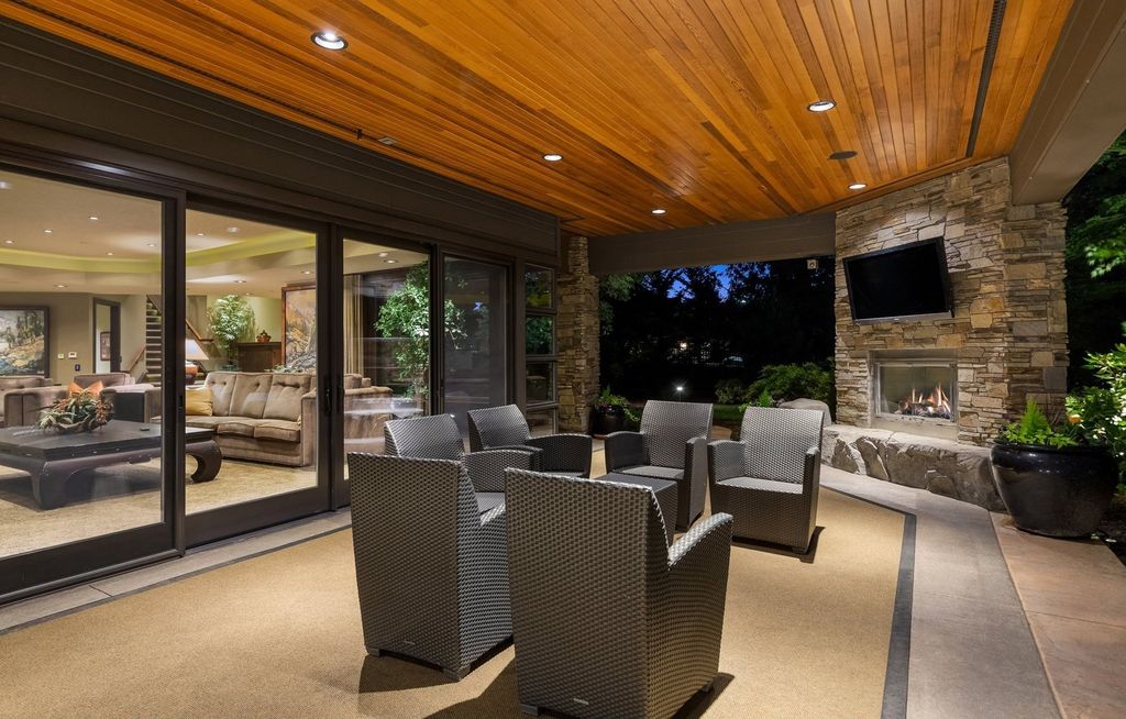 Architectural Marvel: Frank Lloyd Wright-Inspired Masterpiece on 2.2  Manicured Acres in Happy Valley, Oregon, Offered at $5.995 Million