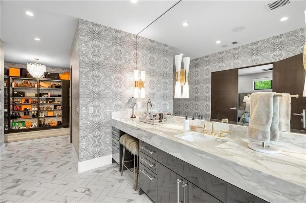 Atlanta Oasis: $3.99 Million Stunning Ultra-Contemporary Home with Lush Landscaping