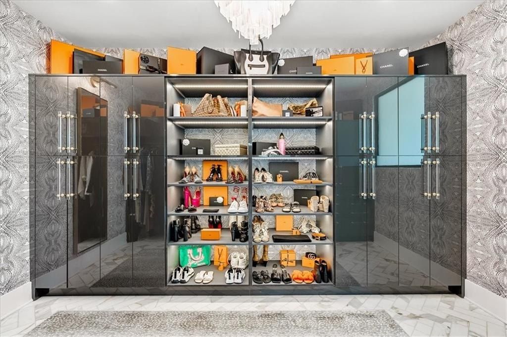 Atlanta Oasis: $3.99 Million Stunning Ultra-Contemporary Home with Lush Landscaping