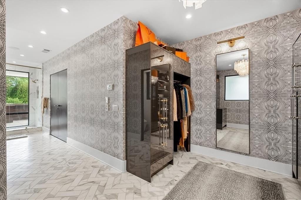 Atlanta Oasis: $3.99 Million Stunning Ultra-Contemporary Home with Lush Landscaping