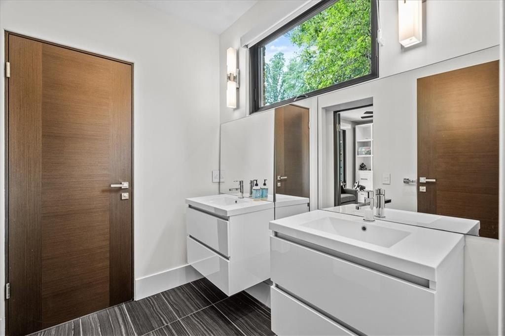 Atlanta Oasis: $3.99 Million Stunning Ultra-Contemporary Home with Lush Landscaping