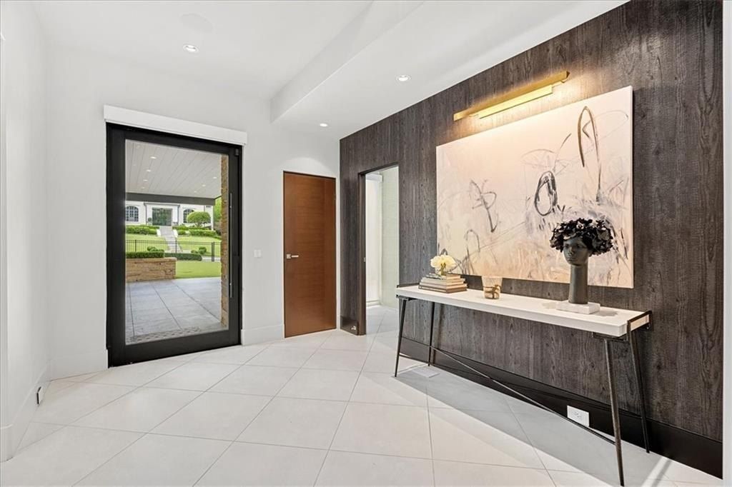 Atlanta Oasis: $3.99 Million Stunning Ultra-Contemporary Home with Lush Landscaping