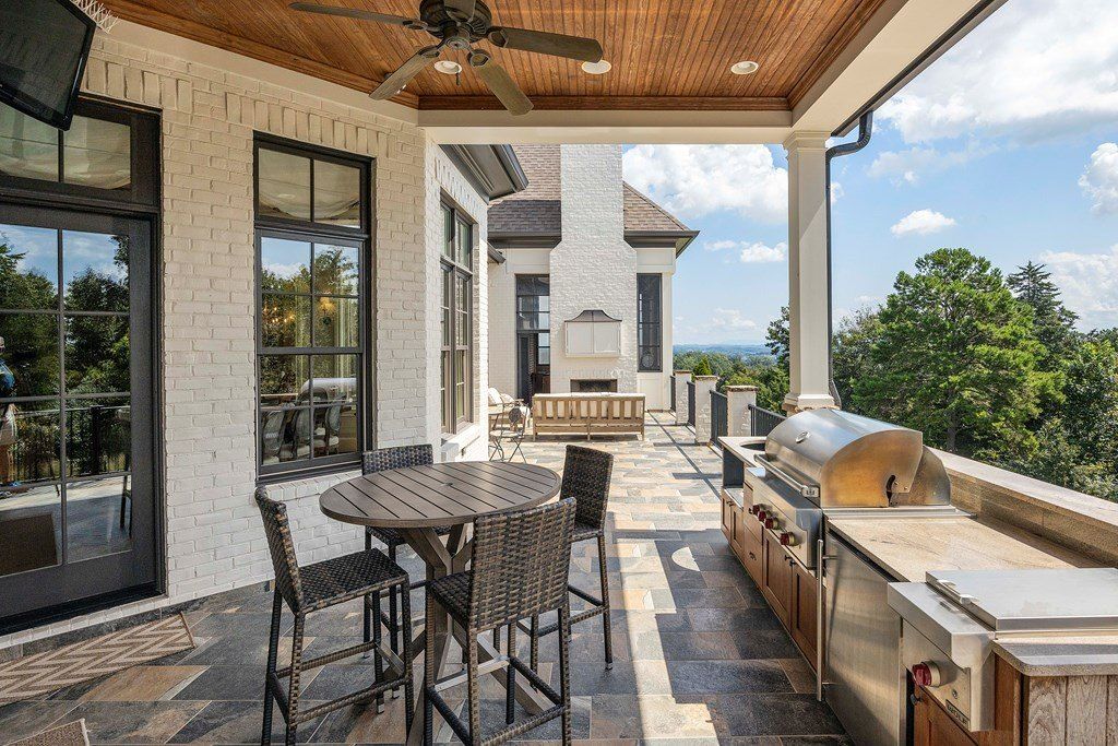 Captivating Knoxville, Tennessee Estate Offering Breathtaking Mountain Views at $3.8 Million