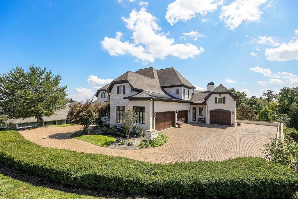 Captivating Knoxville, Tennessee Estate Offering Breathtaking Mountain Views at $3.8 Million