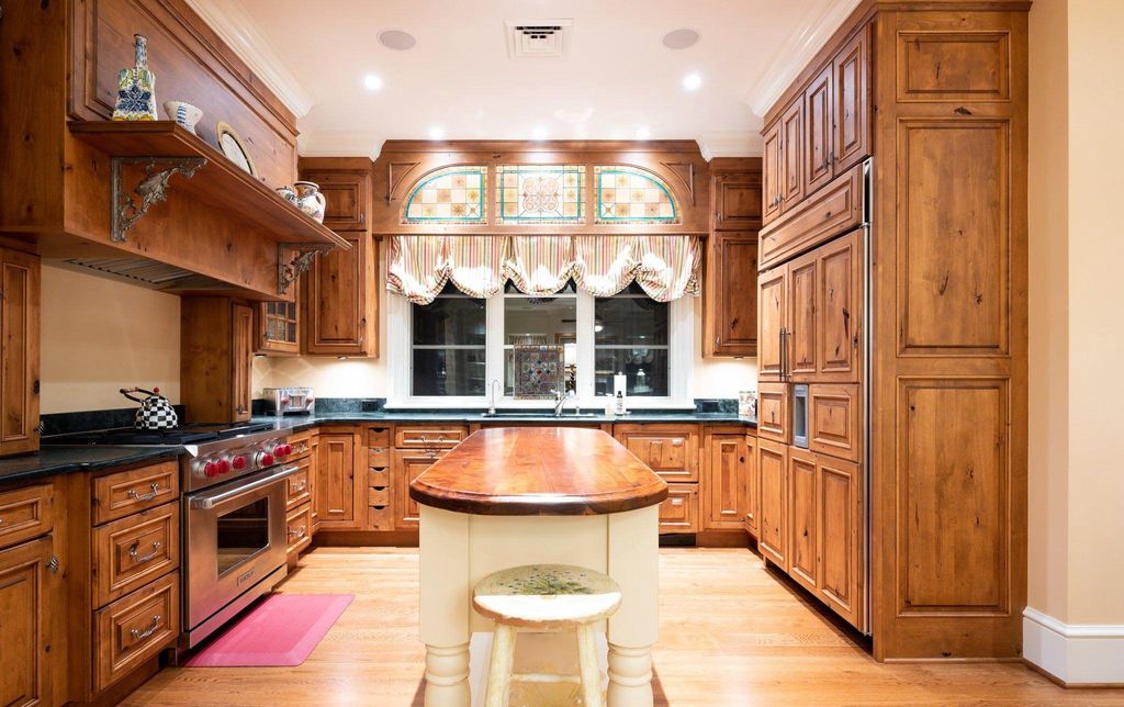 Cecilia's Point: A Magnificently Resplendent and Captivating Estate in Trappe, Maryland, Offered at $14.5 Million