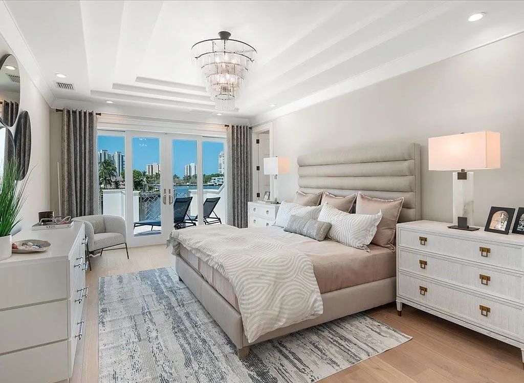 Experience waterfront luxury like never before at 3841 Crayton Road in Naples, Florida. This 5-bedroom, 6-bathroom masterpiece, built in 2023, is the result of a remarkable collaboration between Knauf Koenig, Falconer Jones, and Clive Daniel interior designers.