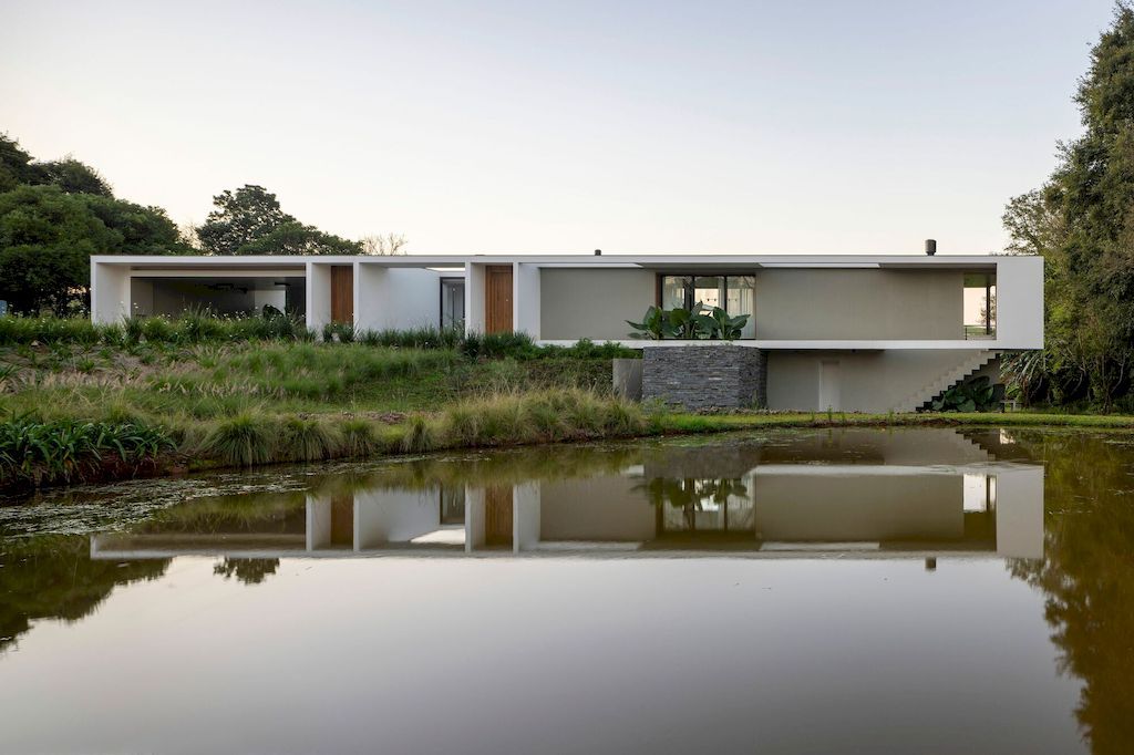 Cruzaltense Residence in Brazil by VOO® Arquitetura e Engenharia