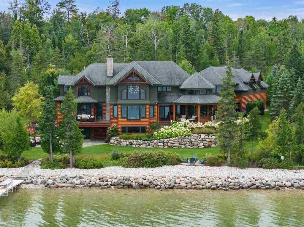 East Jordan, Michigan Gem: $4.495 Million for an Ideal Space with State-of-the-Art Amenities and Bold Design