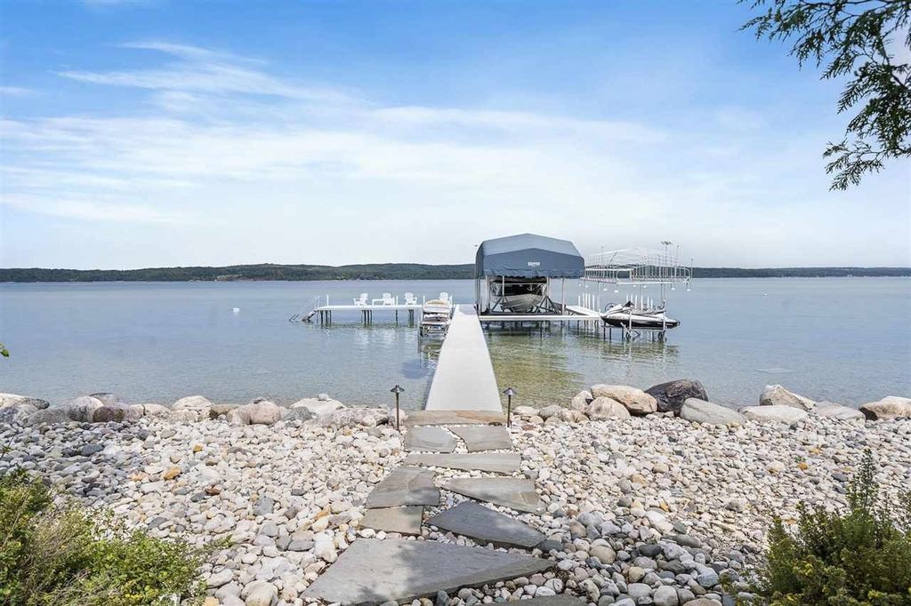 East Jordan, Michigan Gem: $4.495 Million for an Ideal Space with State-of-the-Art Amenities and Bold Design