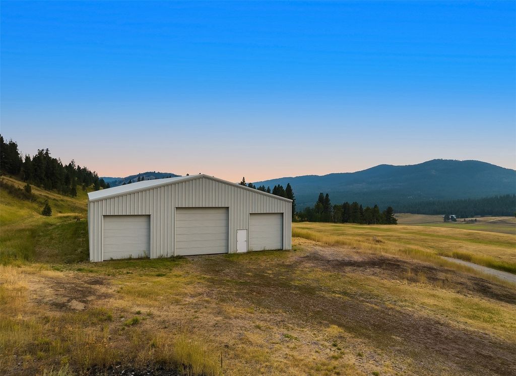 Embrace Serene Sophistication: The Secluded Hardrock Ranch Retreat in Republic, Washington, Listed for $3.585 Million