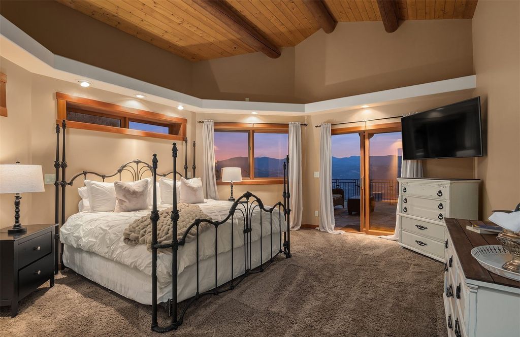 Embrace Serene Sophistication: The Secluded Hardrock Ranch Retreat in Republic, Washington, Listed for $3.585 Million