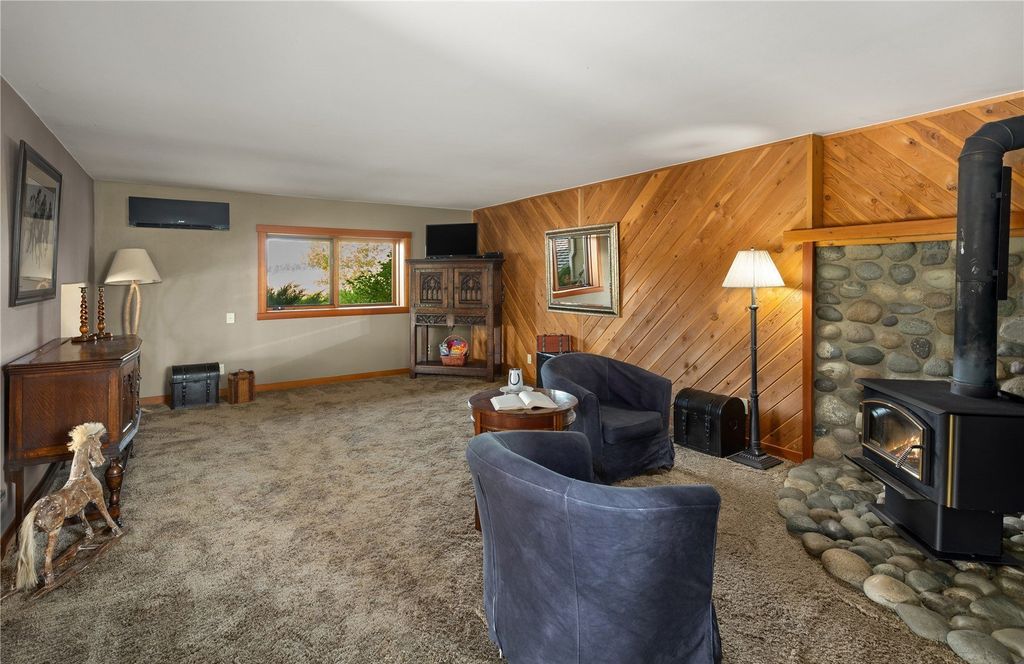 Embrace Serene Sophistication: The Secluded Hardrock Ranch Retreat in Republic, Washington, Listed for $3.585 Million