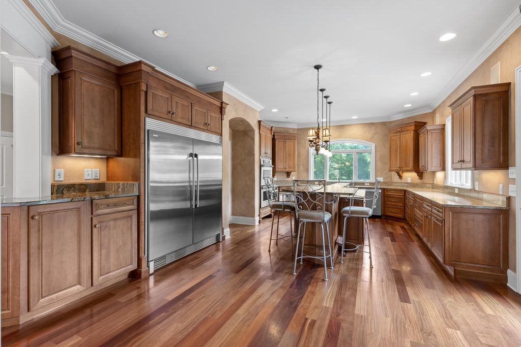 Endless Summer at Your Doorstep: Luxurious Lakefront Estate in Ooltewah, Tennessee, Offered at $2.65 Million