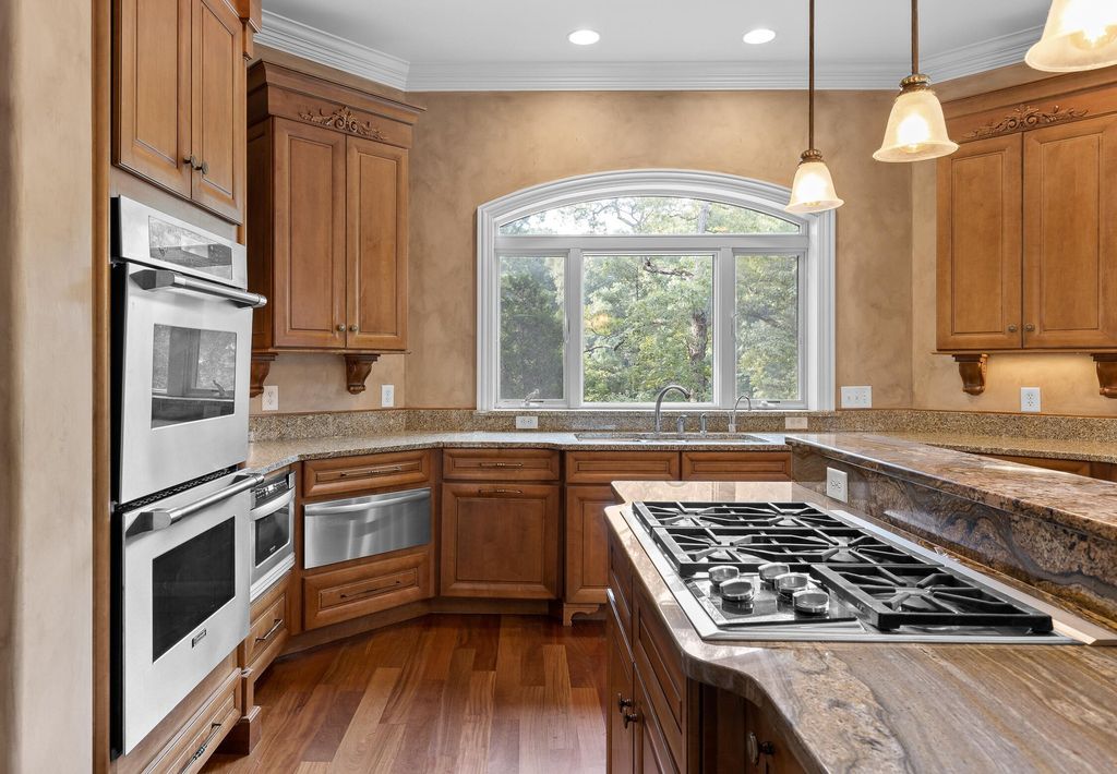 Endless Summer at Your Doorstep: Luxurious Lakefront Estate in Ooltewah, Tennessee, Offered at $2.65 Million