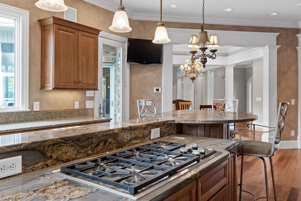 Endless Summer at Your Doorstep: Luxurious Lakefront Estate in Ooltewah, Tennessee, Offered at $2.65 Million