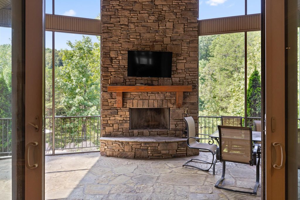 Endless Summer at Your Doorstep: Luxurious Lakefront Estate in Ooltewah, Tennessee, Offered at $2.65 Million