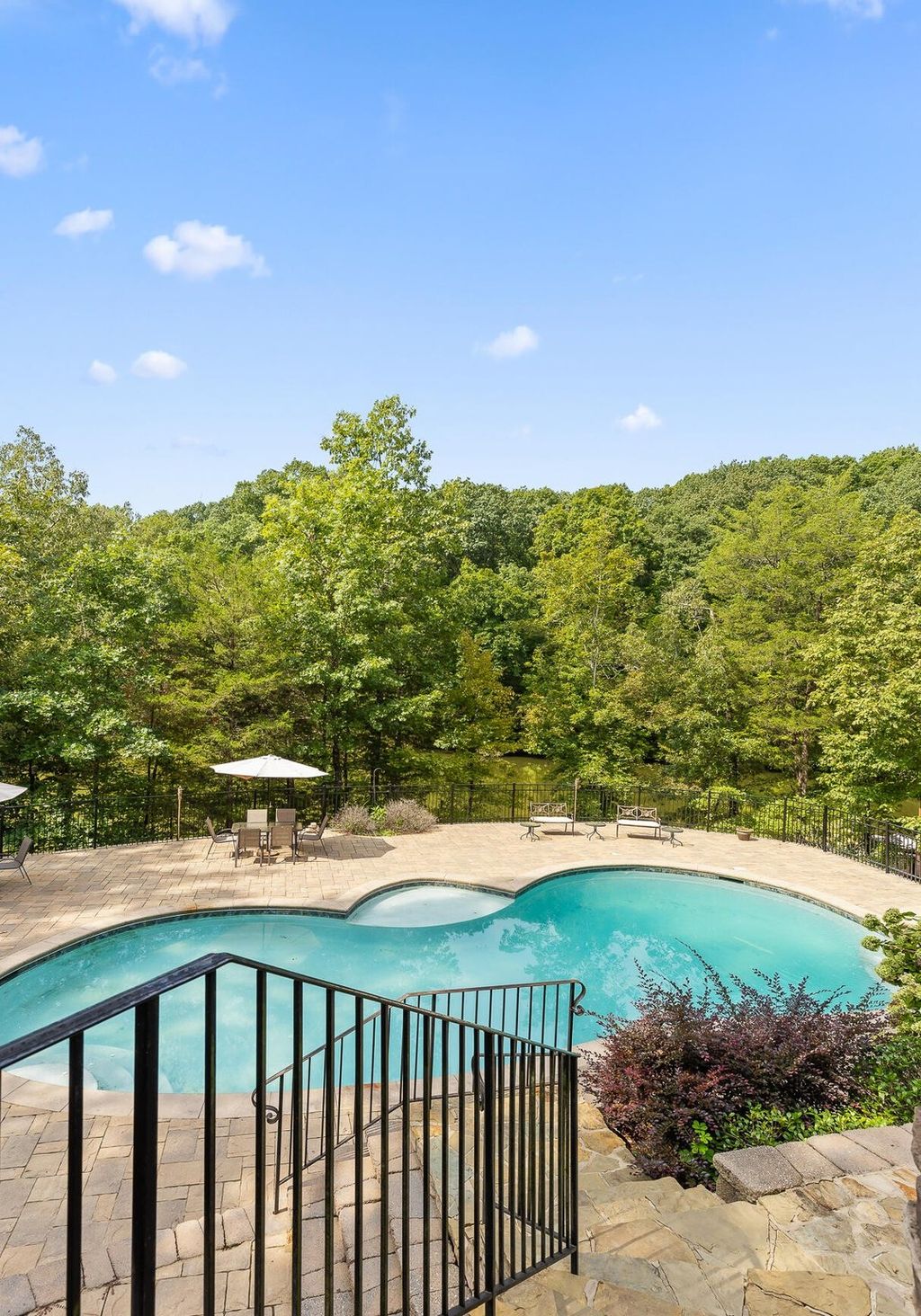 Endless Summer at Your Doorstep: Luxurious Lakefront Estate in Ooltewah, Tennessee, Offered at $2.65 Million