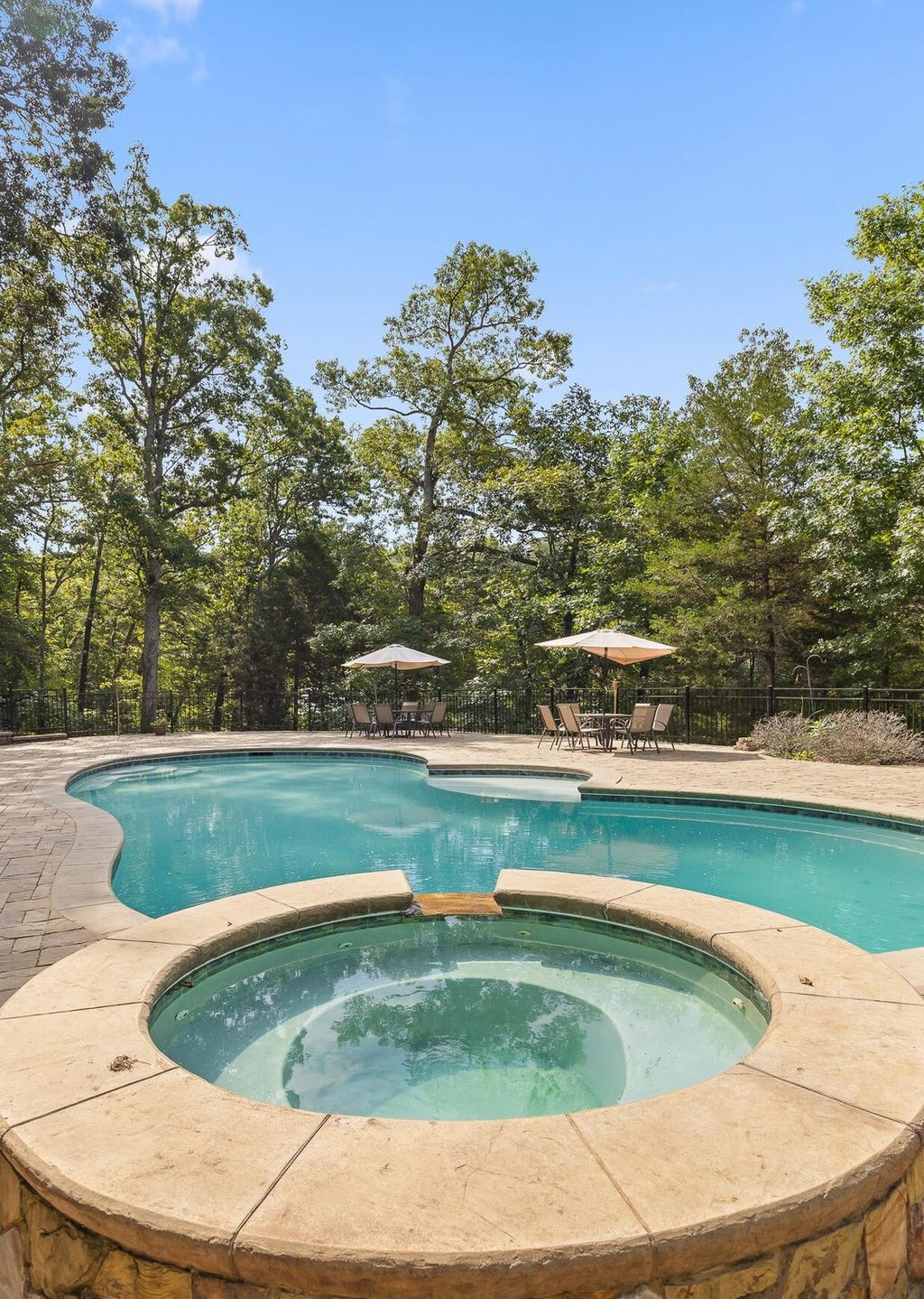 Endless Summer at Your Doorstep: Luxurious Lakefront Estate in Ooltewah, Tennessee, Offered at $2.65 Million