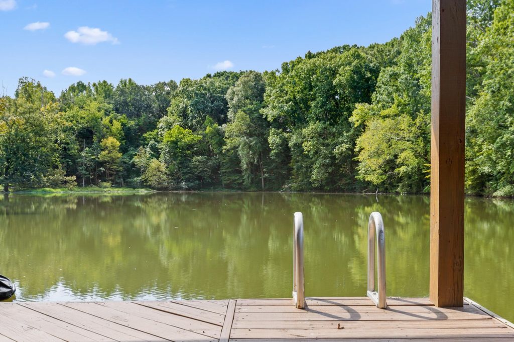 Endless Summer at Your Doorstep: Luxurious Lakefront Estate in Ooltewah, Tennessee, Offered at $2.65 Million