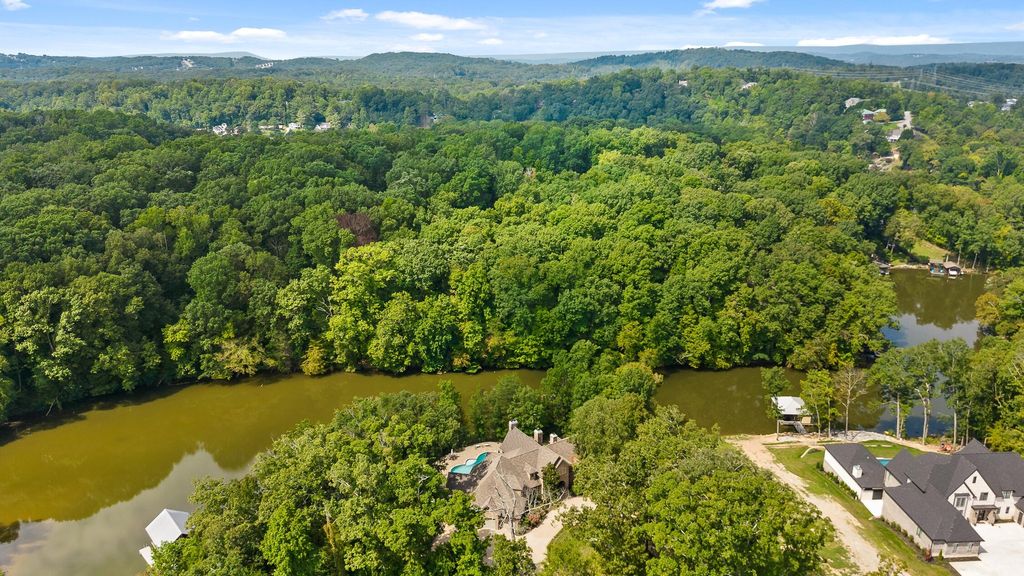 Endless Summer at Your Doorstep: Luxurious Lakefront Estate in Ooltewah, Tennessee, Offered at $2.65 Million