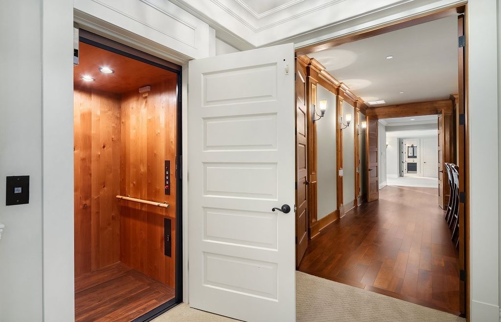 Exceptional Estate in Bellevue, Washington: Unmatched Luxury at $7,884,999