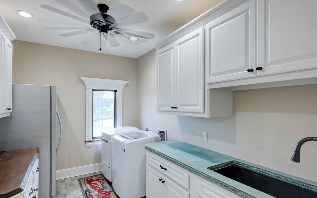 Exploring 'The Mansion': A $4.5 Million Exemplar of Craftsmanship in Philadelphia, Mississippi