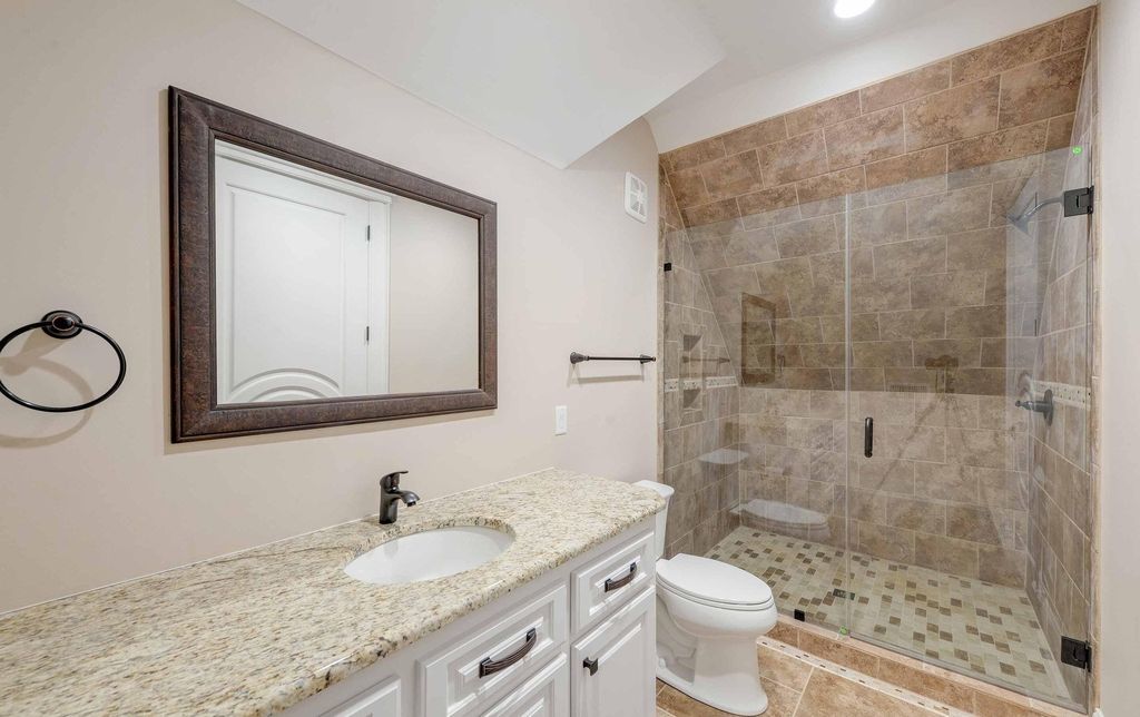 Exploring 'The Mansion': A $4.5 Million Exemplar of Craftsmanship in Philadelphia, Mississippi