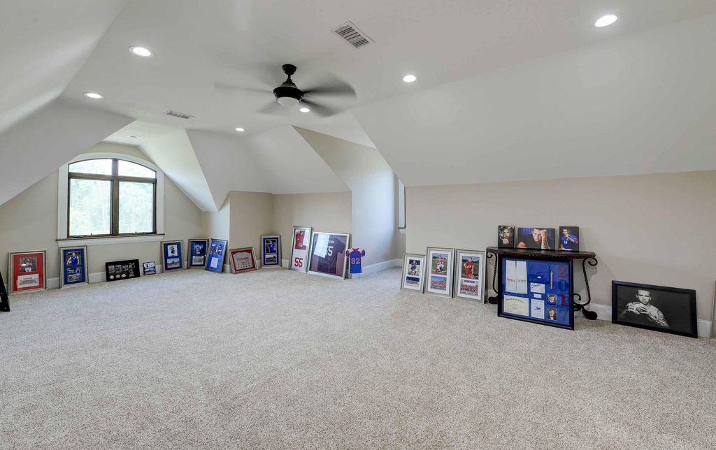 Exploring 'The Mansion': A $4.5 Million Exemplar of Craftsmanship in Philadelphia, Mississippi